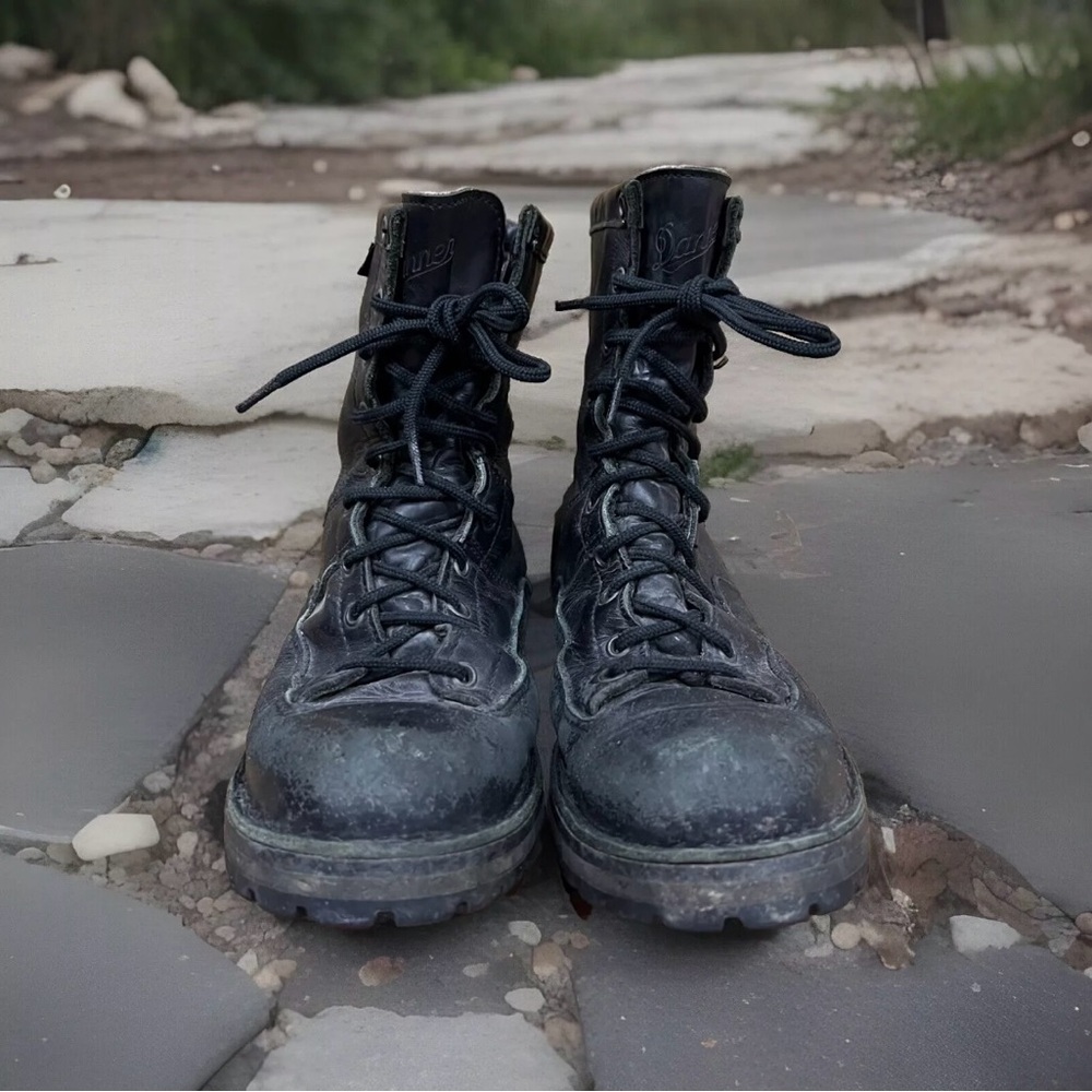 Danner Recon 200G Black Leather Boots Men size 10.5